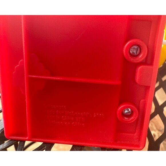 Lot of 2 Peanuts Characters Sally & Snoopy McDonald's Collectible Toys (READ) - Picture 10 of 16